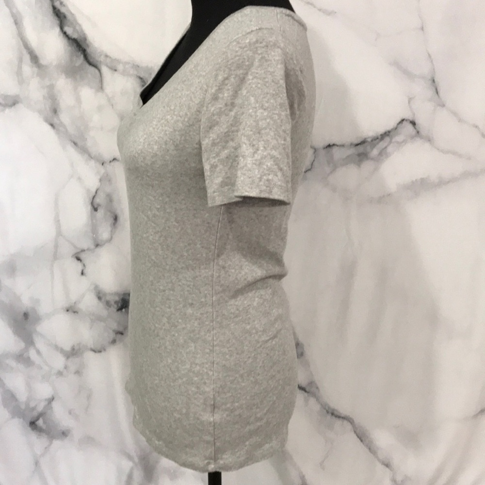 Grey v neck - Picture 2 of 3